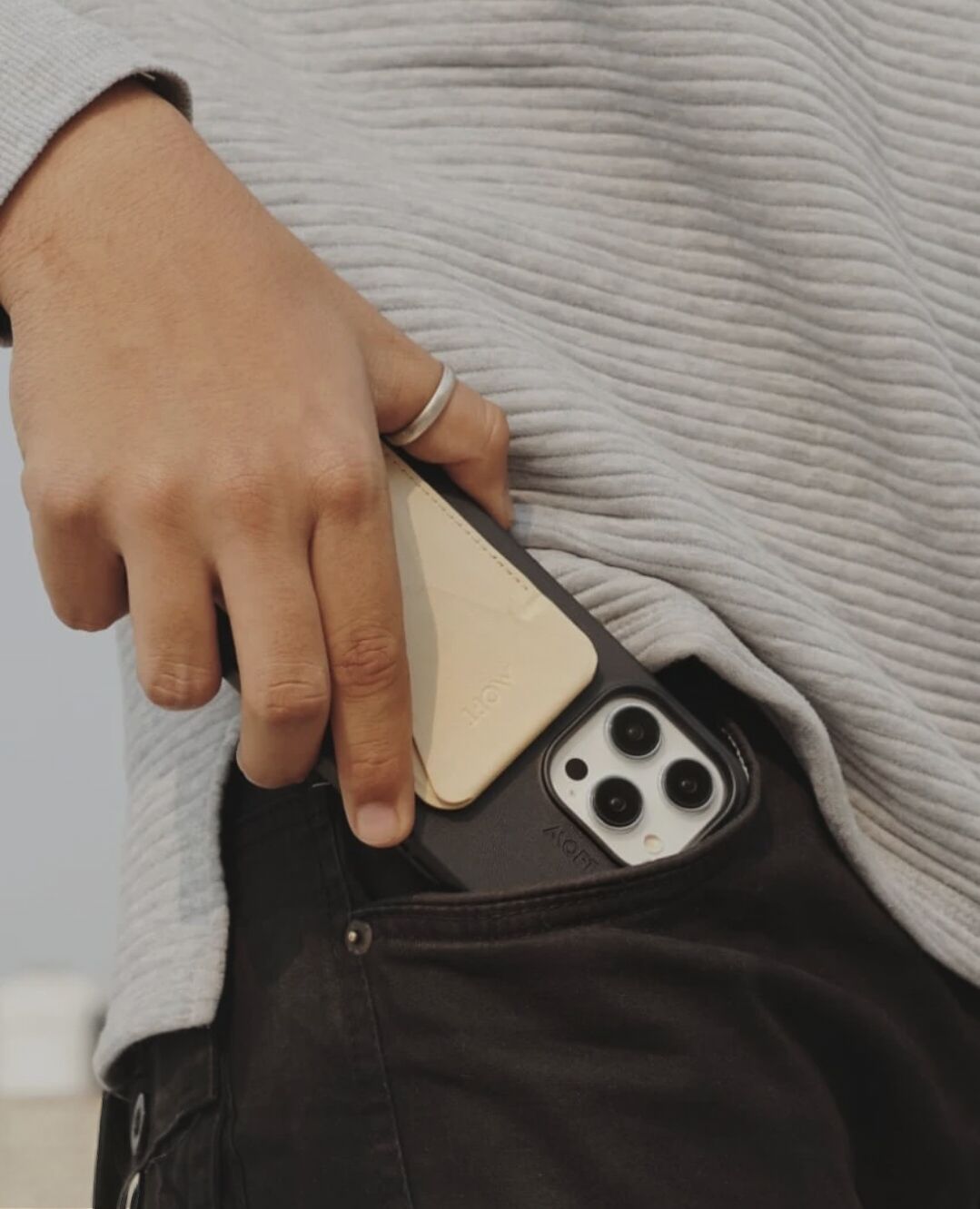 Phone with MOFT wallet, lifestyle product video
